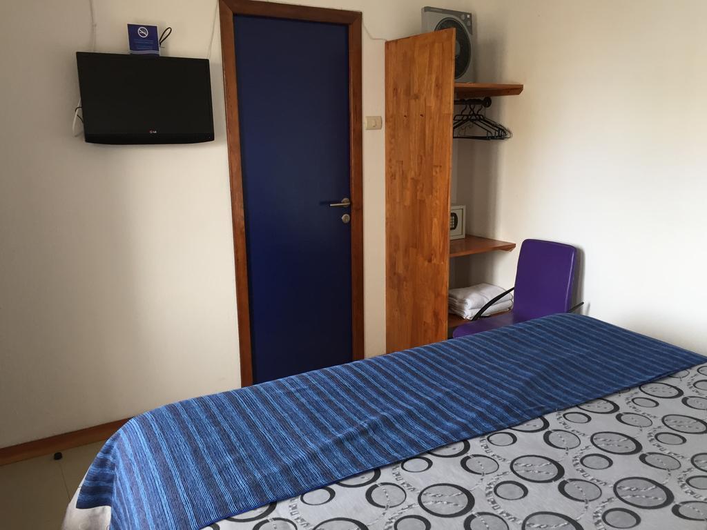 Hotel Esmeralda Ικίκε Δωμάτιο φωτογραφία